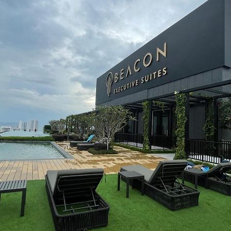 13 Beacon Executive Suites #Rooftoppool #Luxurysuites Джорджтаун Экстерьер фото